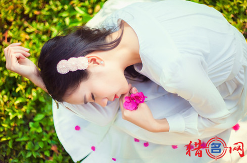 微博名字女孩好听的英文名字推荐