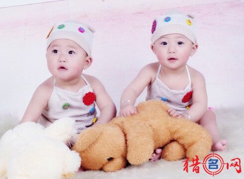 傅姓女孩起名-傅姓女孩名字-傅姓取名
