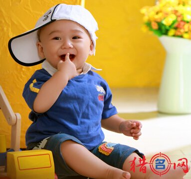 程姓男孩名字-好听的程姓男宝宝名字-程姓起名